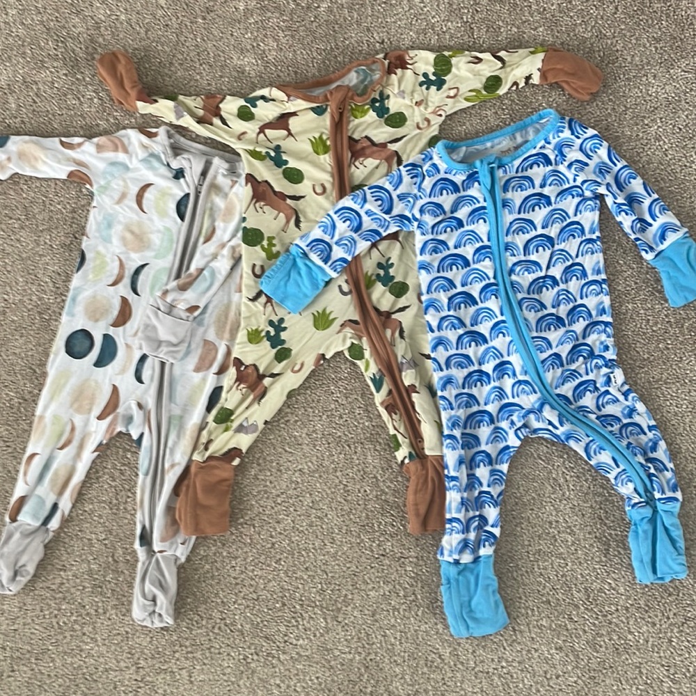 Little Sleepies newborn sleepers (3)